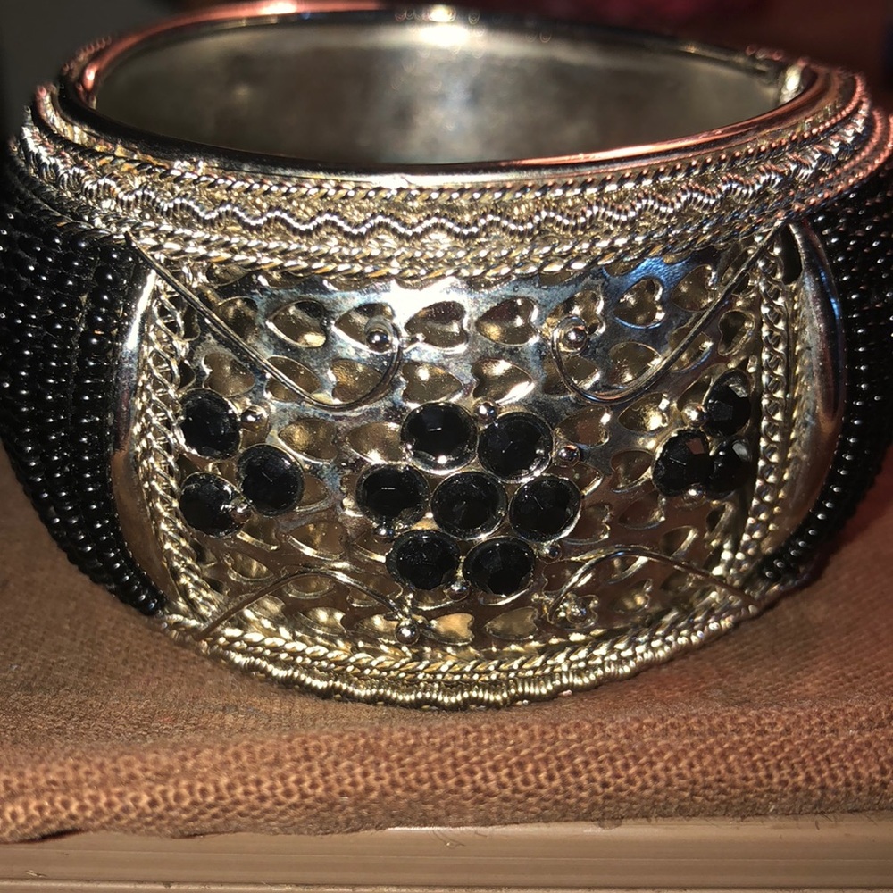 *****bangle bracelet****** - Picture 3 of 3